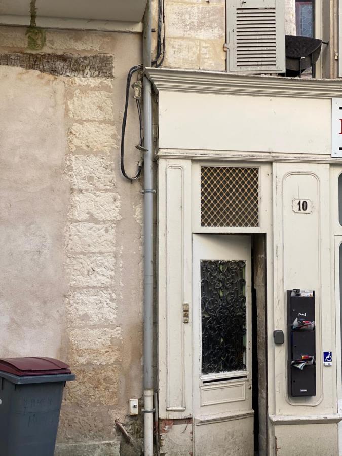 Le Pilori - Centre Historique, En Face Du Musee Du Pilori, A 2Mn A Pied De L'Hyper Centre Et Proche Toutes Commodites, Wifi-Netflix 니오르 외부 사진